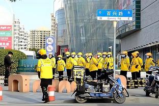 冲刺滑跪庆祝！球迷现场实拍吕迪格制胜点球稳稳命中！